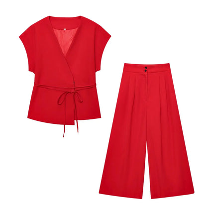 Women's Fashion pants and blouse set, consisting of a sleeveless blouse with a V-neck and tie detail, ideal for spring/summer.
