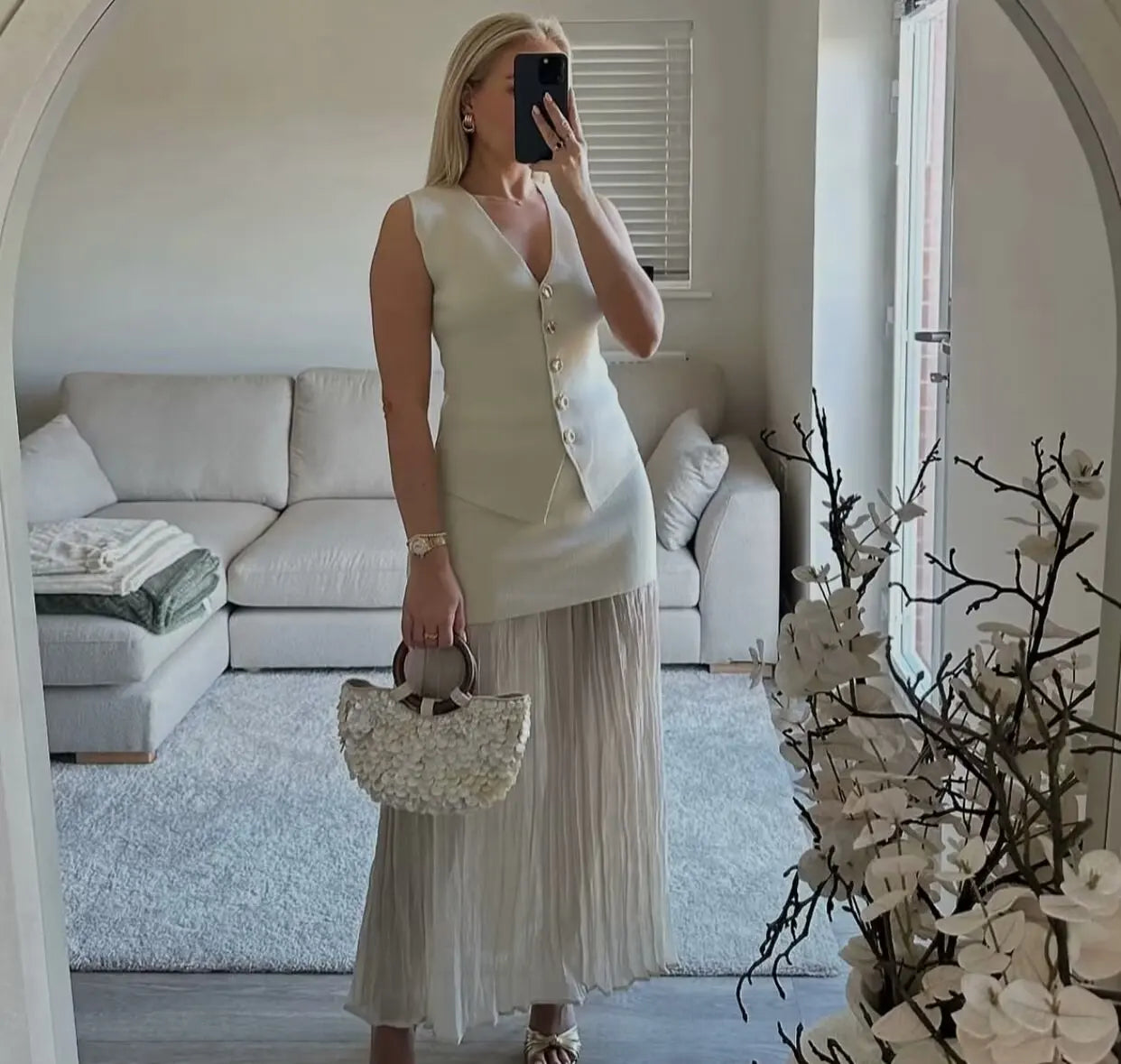 Women's Knit Vest with Gold Buttons, Fitted Waist, Sleeveless, Elegant and Versatile